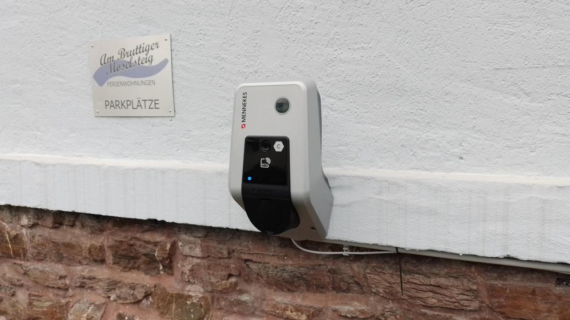 Ferienwohnungen Am Bruttiger Moselsteig Exteriör bild